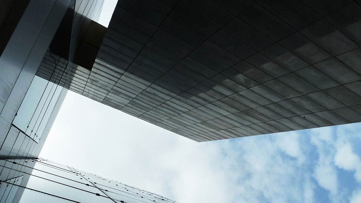 SLIDE05---Siege_de_la_Bourse_de_Tunis_Lac_II